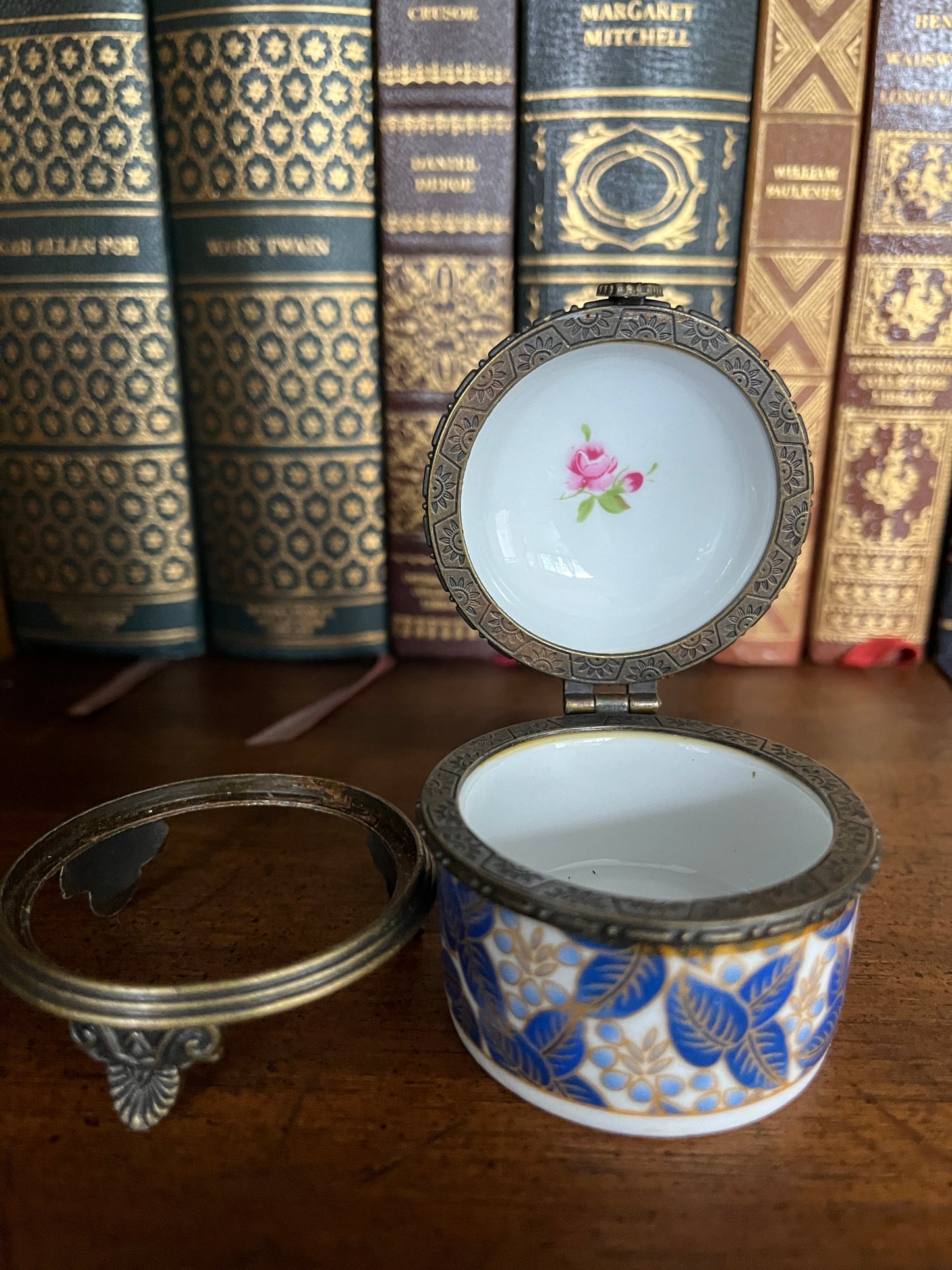 Cobalt Blue & Gold Leaf Motif Porcelain Trinket Box