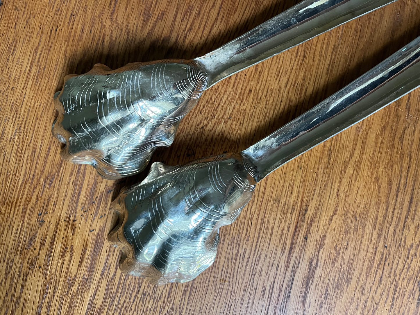 GoGo Oyster Shell Serving Utensils